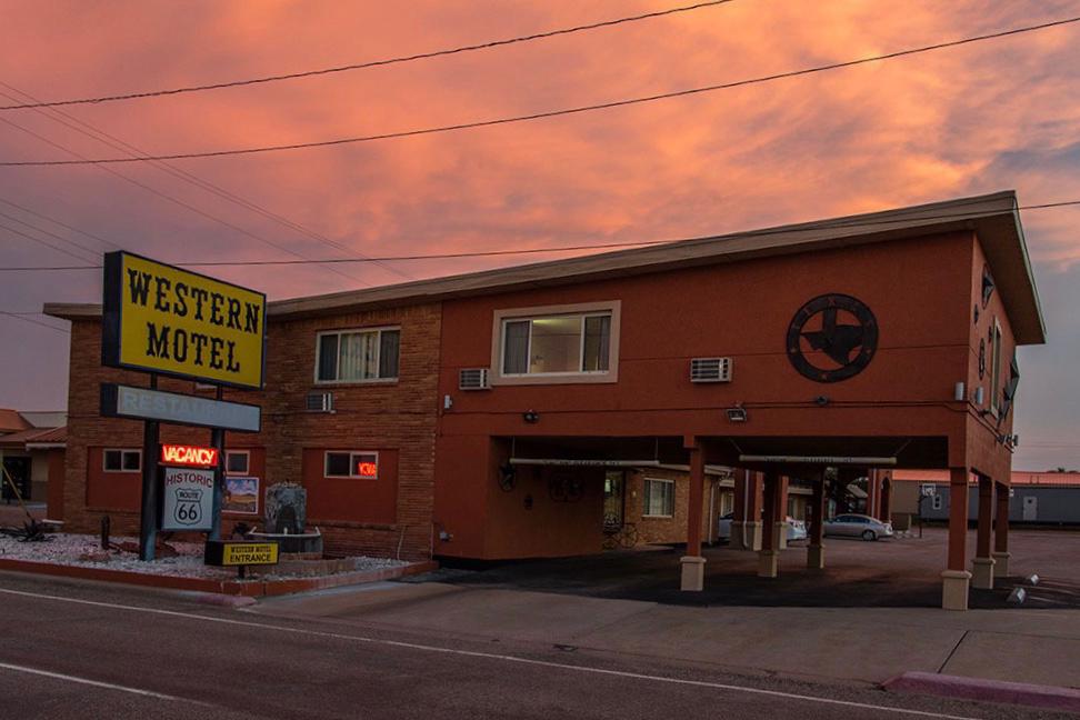 western-motel