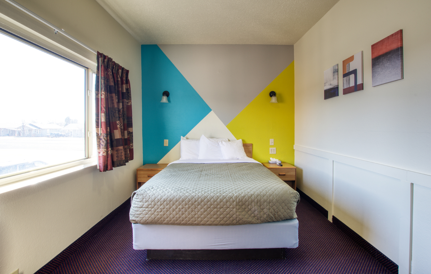 western-motel-guest-room